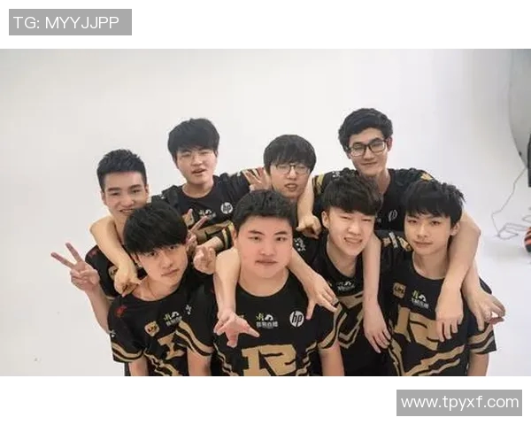 英雄联盟精彩揭秘：深入分析RNG战队的协作与默契之道